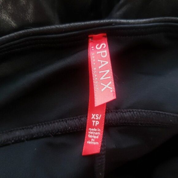 Spanx Faux Leather Moto Leggings Very Black Size XS Womens High Waist Shaping - Picture 8 of 11